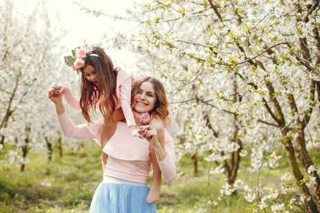 Весна идет: традиции празднования наступления весны в разных странах