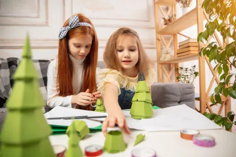 Сделай сам: 11 познавательных поделок для детей