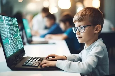 10 причин учить ребенка программированию